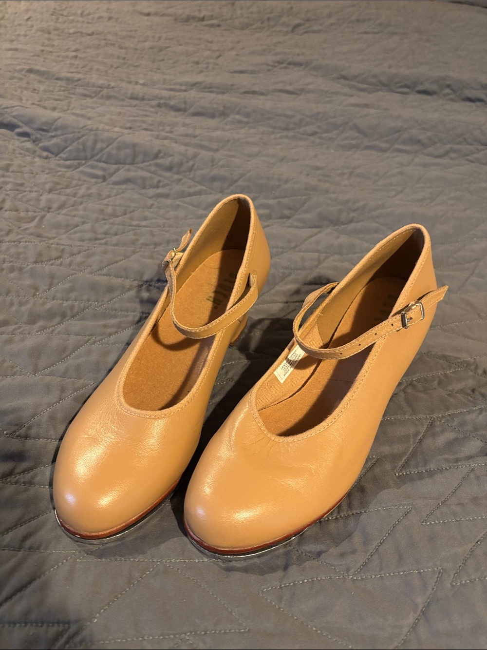 Tan block tap shoes  1 1/2 wide heel used but hardly any wear